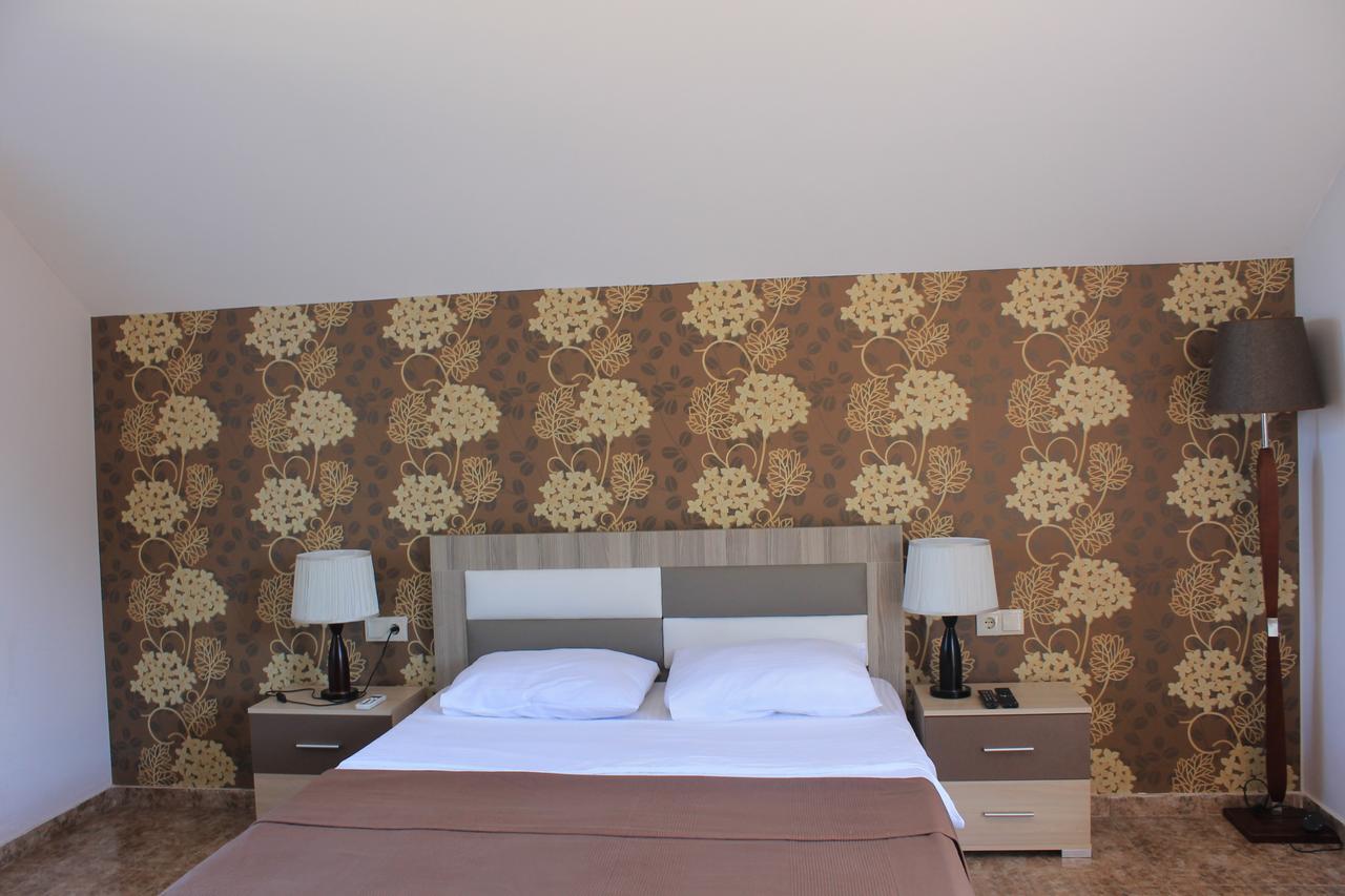 Seazone Hotel Sekvetili Kültér fotó